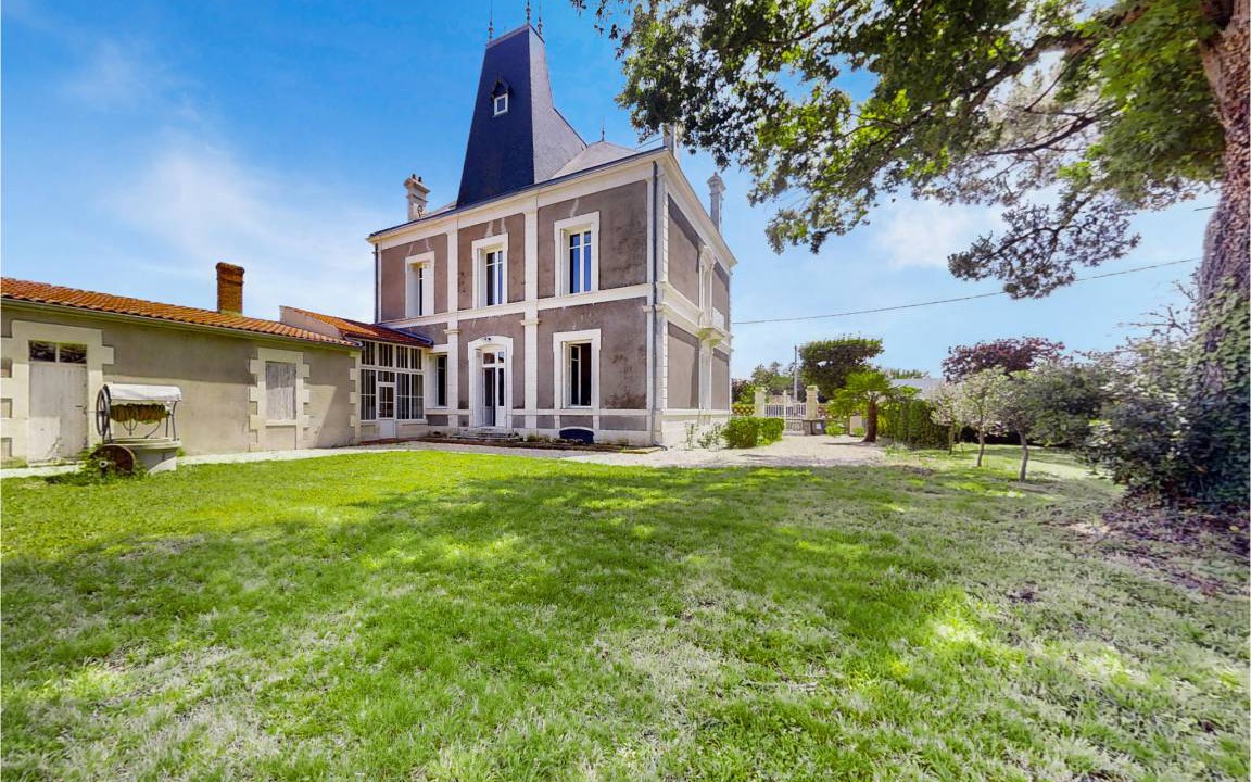 Etaules House | 240 m² House ∙ 5 bedrooms ∙ 12 guests