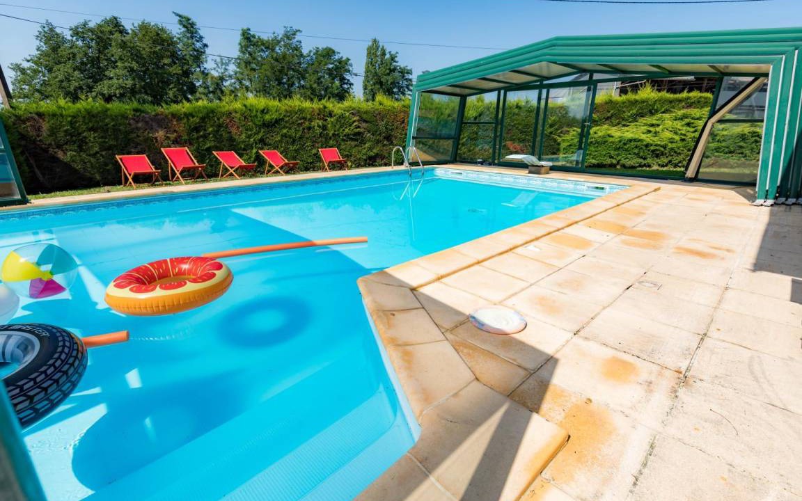 Donzacq House | 245 m² Gîte ∙ 5 bedrooms ∙ 10 guests