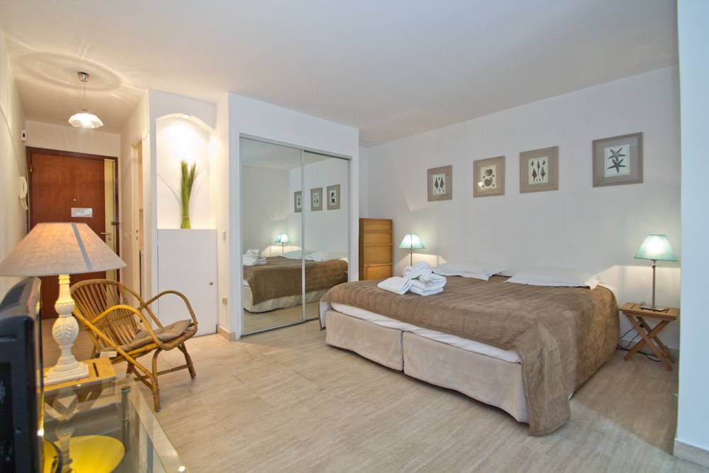 Antares | Cannes City Centre