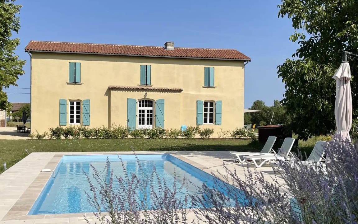Saint-Jean-de-Duras House | 250 m² House ∙ 7 bedrooms ∙ 14 guests