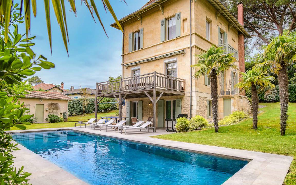Arcachon Villa | 250 m² Villa ∙ 6 bedrooms ∙ 12 guests