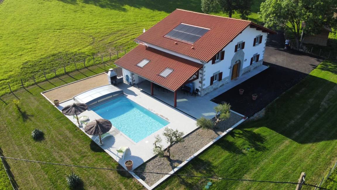 Juxue House | 262 m² Gîte ∙ 5 bedrooms ∙ 12 guests