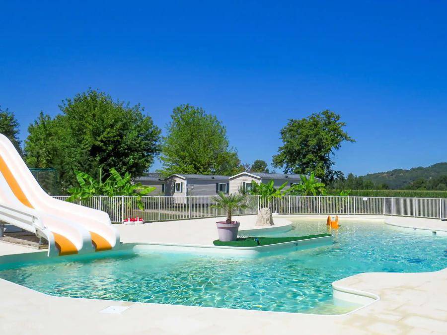 Terrasson-la-Villedieu House | 28 m² Mobile home ∙ 3 bedrooms ∙ 6 guests
