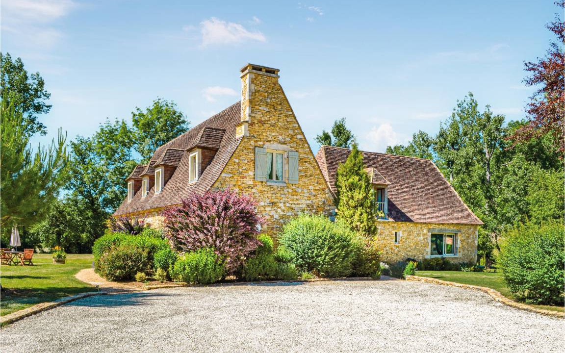 La Cassagne House | 280 m² House ∙ 4 bedrooms ∙ 6 guests