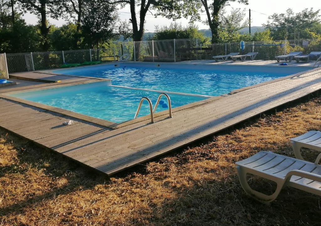 Saint-Aubin-de-Nabirat House | 3-Gîte 4 personnes avec piscine