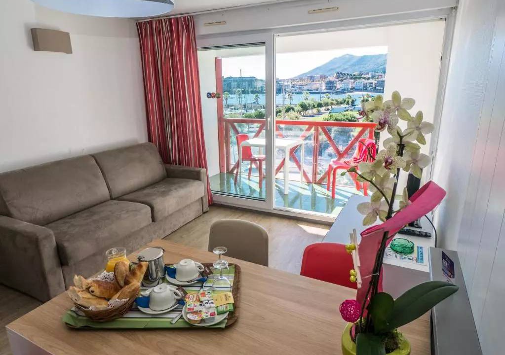 Hendaye Apartment | 31 m² Apartment ∙ 1 bedroom ∙ 4 guests