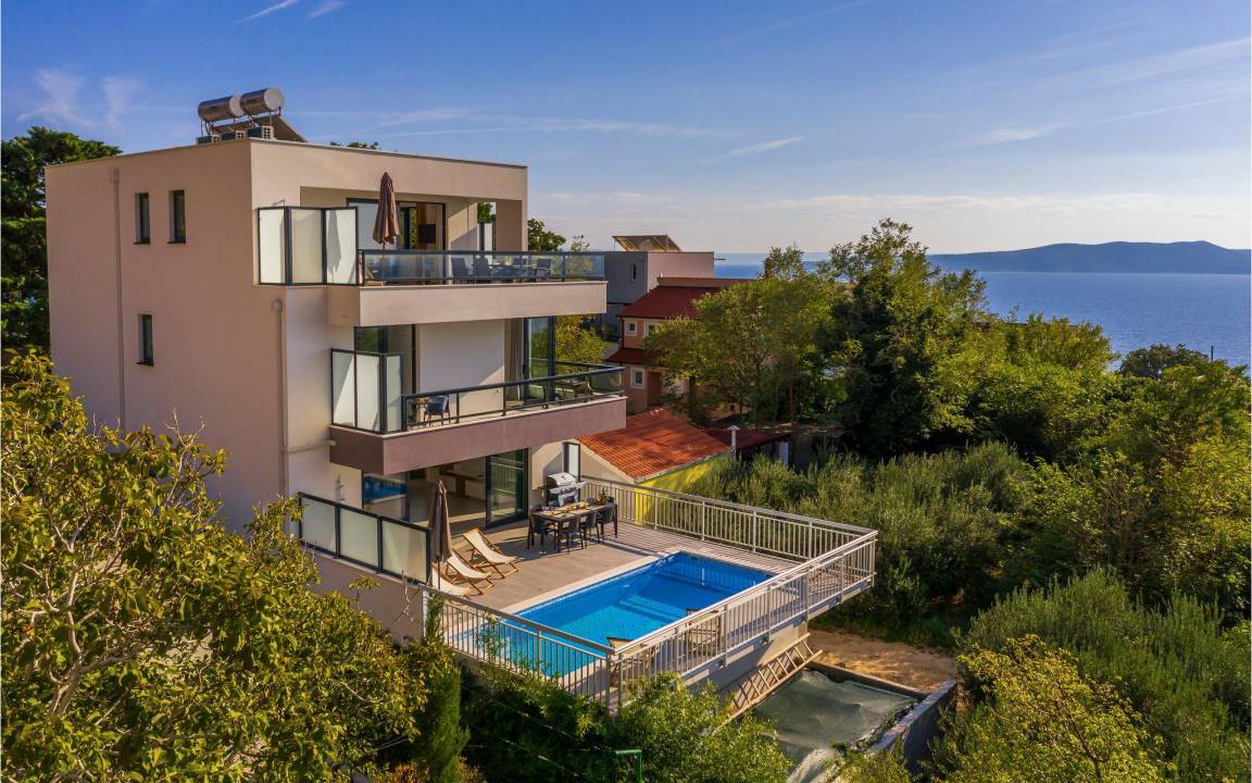 Brela House | 310 m² House ∙ 4 bedrooms ∙ 10 guests
