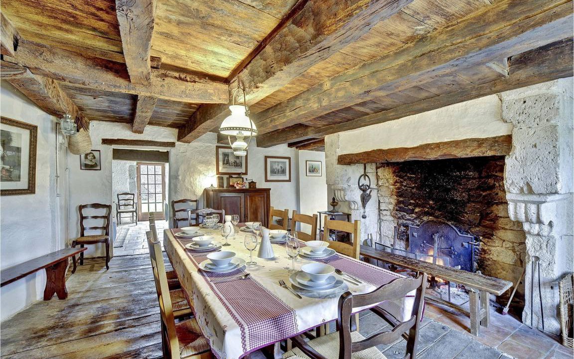 Plaisance House | 330 m² Farmhouse ∙ 7 bedrooms ∙ 10 guests