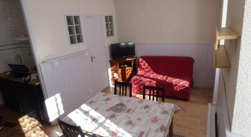 Eaux-Bonnes Apartment | 35 m² Apartment ∙ 1 bedroom ∙ 6 guests