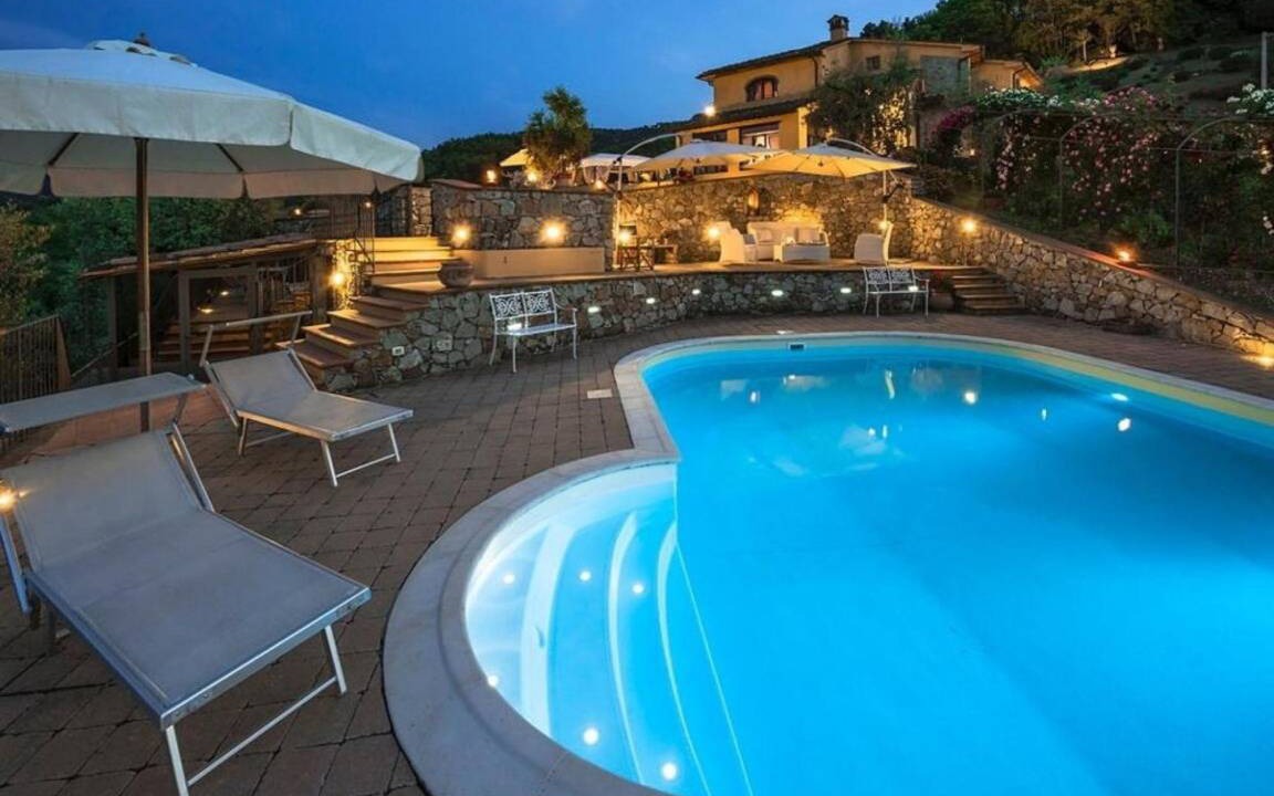 Casalguidi Villa | 368 m² Villa ∙ 6 bedrooms ∙ 14 guests
