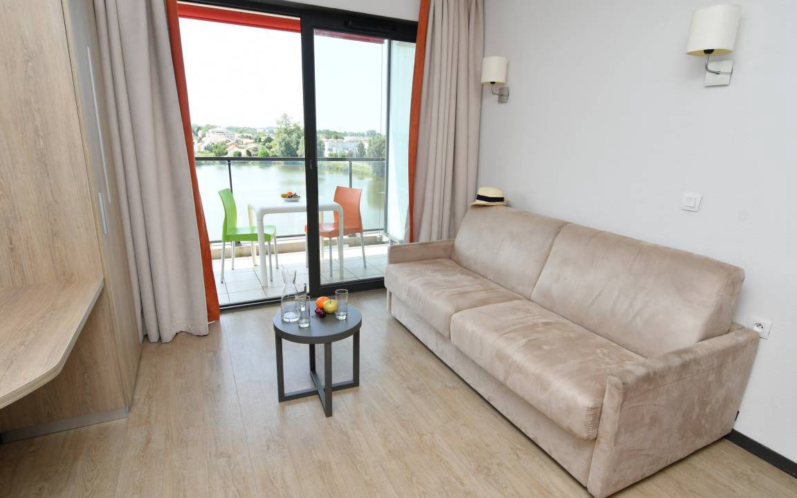 Bordeaux-Lac Condo | 37 m² Condo ∙ 1 bedroom ∙ 4 guests