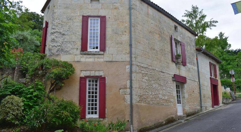 Aubeterre-sur-Dronne Apartment | 38 m² Apartment ∙ 1 bedroom ∙ 2 guests