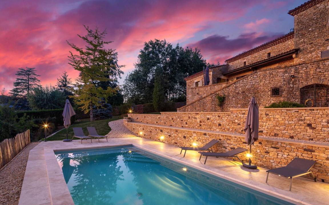 Sarlat-la-Caneda Resort | 380 m² Resort ∙ 5 bedrooms ∙ 11 guests