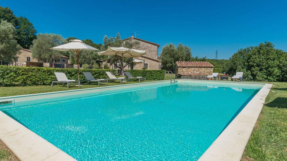 Manciano Villa | 398 m² Villa ∙ 6 bedrooms ∙ 16 guests