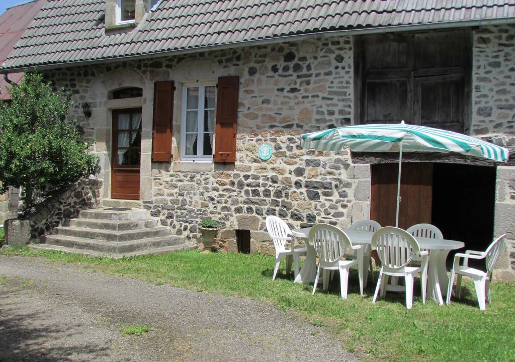 Rilhac-Xaintrie House | 41 m² Gîte ∙ 2 bedrooms ∙ 4 guests