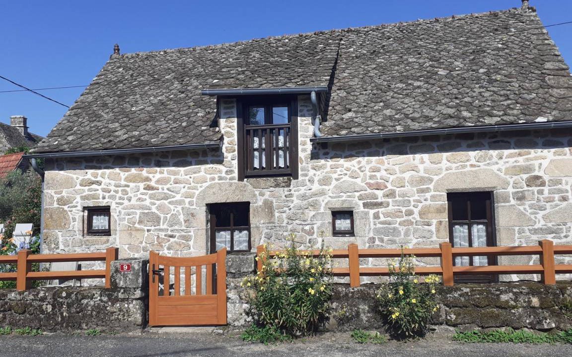 Saint-Cirgues-la-Loutre House | 42 m² Gîte ∙ 1 bedroom ∙ 2 guests