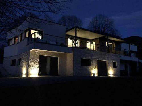 Notre-Dame-de-Sanilhac Villa | 420 m² Villa ∙ 6 bedrooms ∙ 14 guests