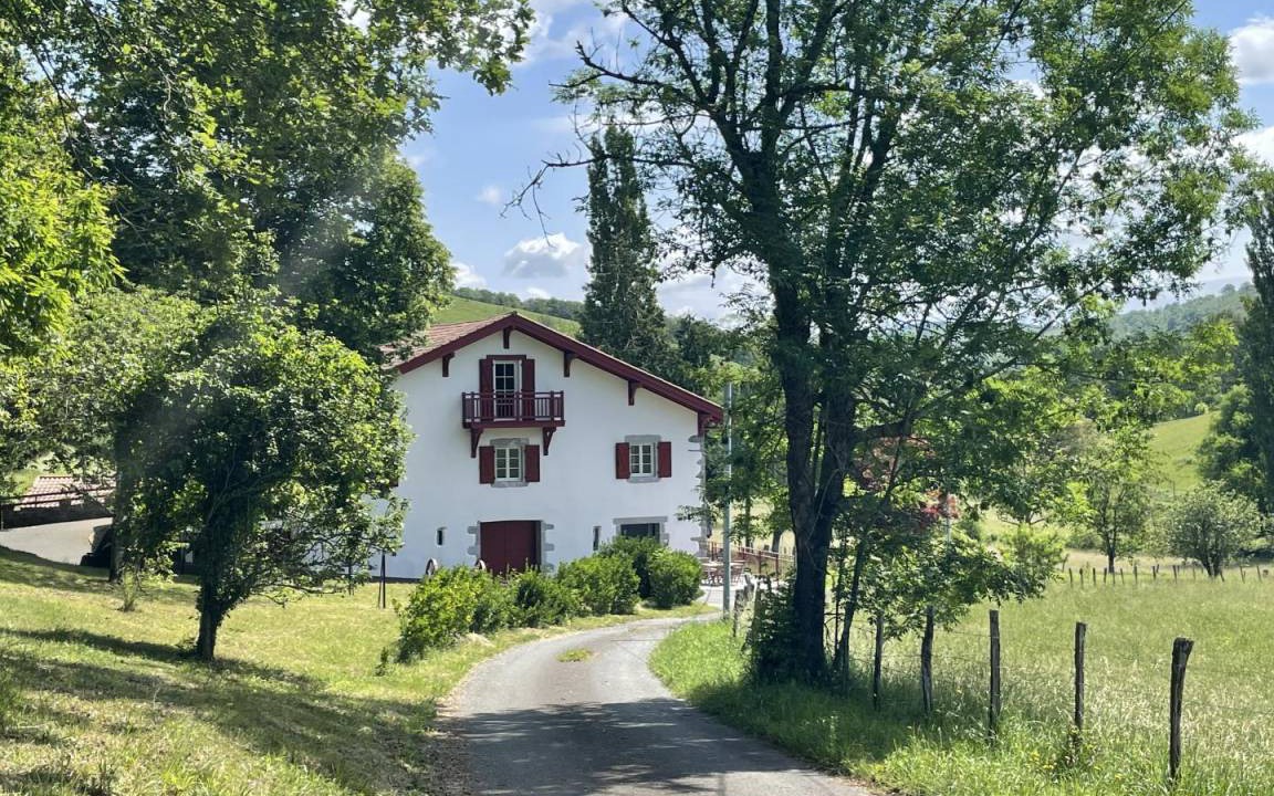 Ainhice-Mongelos House | 49 m² Gîte ∙ 1 bedroom ∙ 2 guests