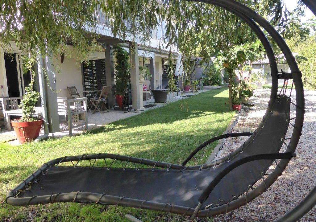 Latresne Apartment | 50 m² Apartment ∙ 2 bedrooms ∙ 4 guests