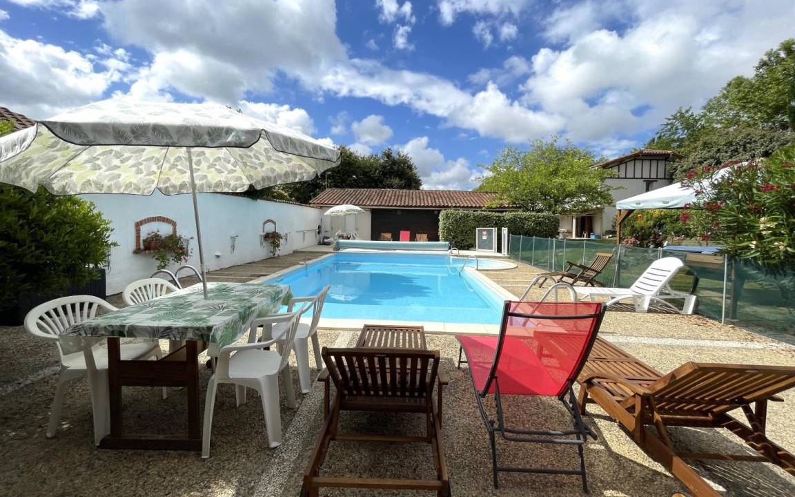 Saint-Pe-de-Leren House | 50 m² Gîte ∙ 1 bedroom ∙ 4 guests