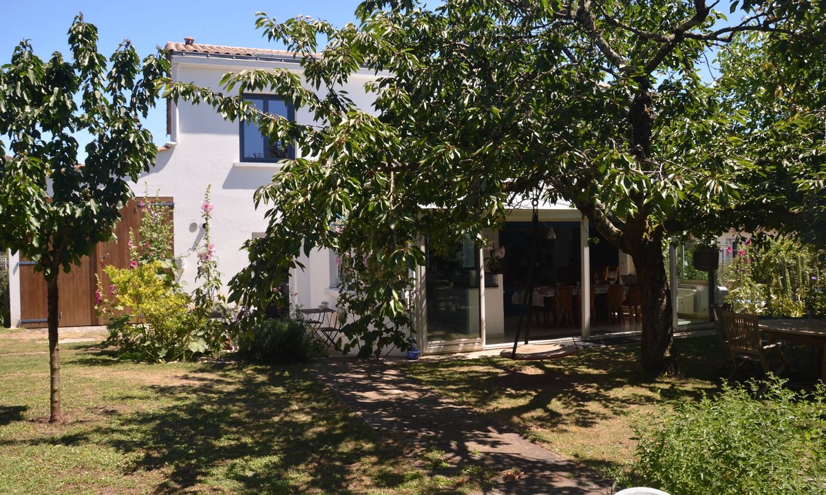 LHoumeau Villa | 5km from La Rochelle, 800m from the beach, large fully renovated house