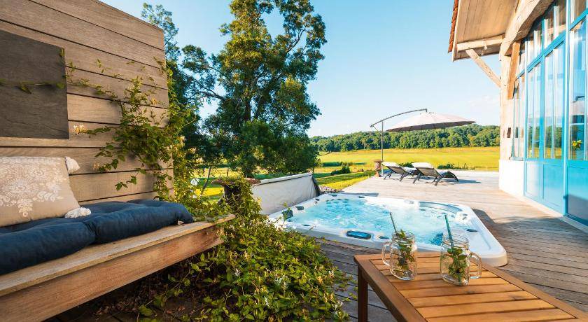 Sainte-Colombe-de-Duras Bed & Breakfast | 60 m² Bed and breakfast ∙ 6 guests