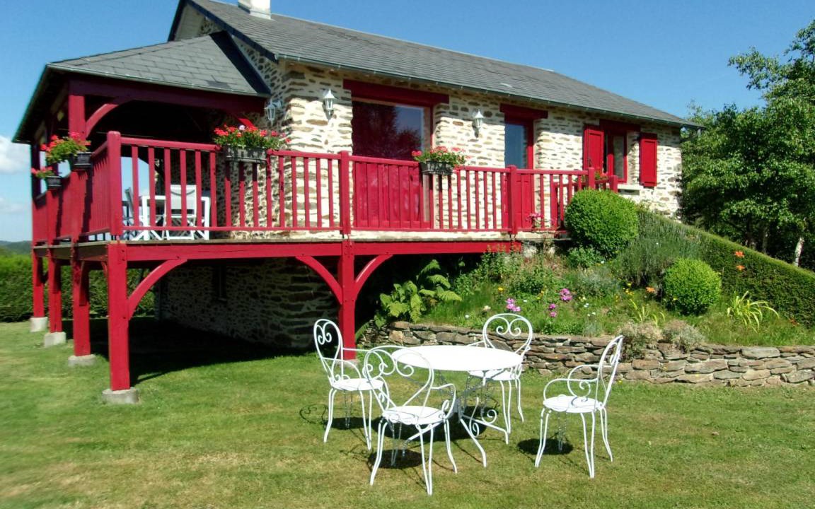 Laval-sur-Luzege House | 60 m² Gîte ∙ 2 bedrooms ∙ 4 guests