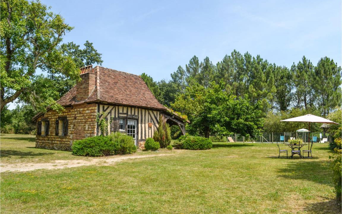 Saint-Jean-d'Eyraud House | 60 m² House ∙ 2 bedrooms ∙ 4 guests