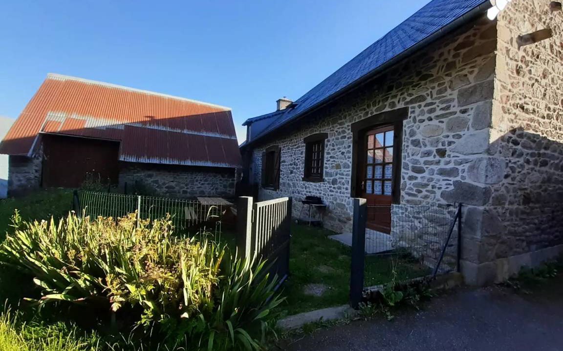 Lamaziere-Haute House | 60 m² House ∙ 2 bedrooms ∙ 5 guests