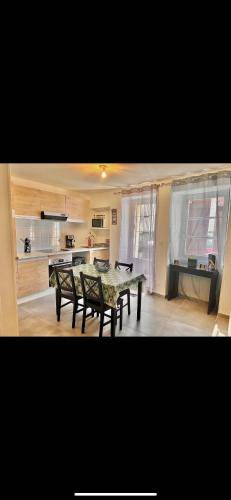 Ruelle-sur-Touvre Villa | 60 m² Villa ∙ 2 bedrooms ∙ 4 guests