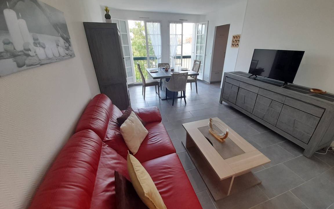La Roche-Posay Apartment | 67 m² Apartment ∙ 2 bedrooms ∙ 4 guests