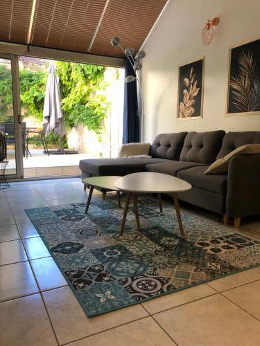 Angouleme Apartment | 68 m² Serviced apartment ∙ 4 guests