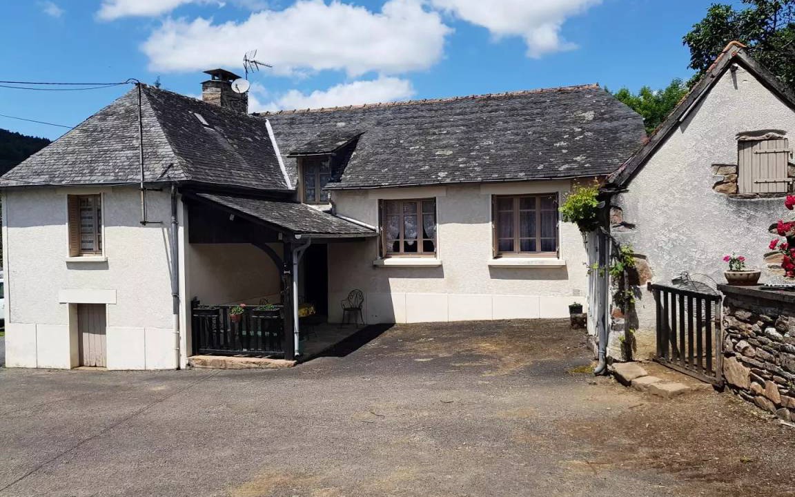 Aubazine House | 70 m² House ∙ 2 bedrooms ∙ 4 guests