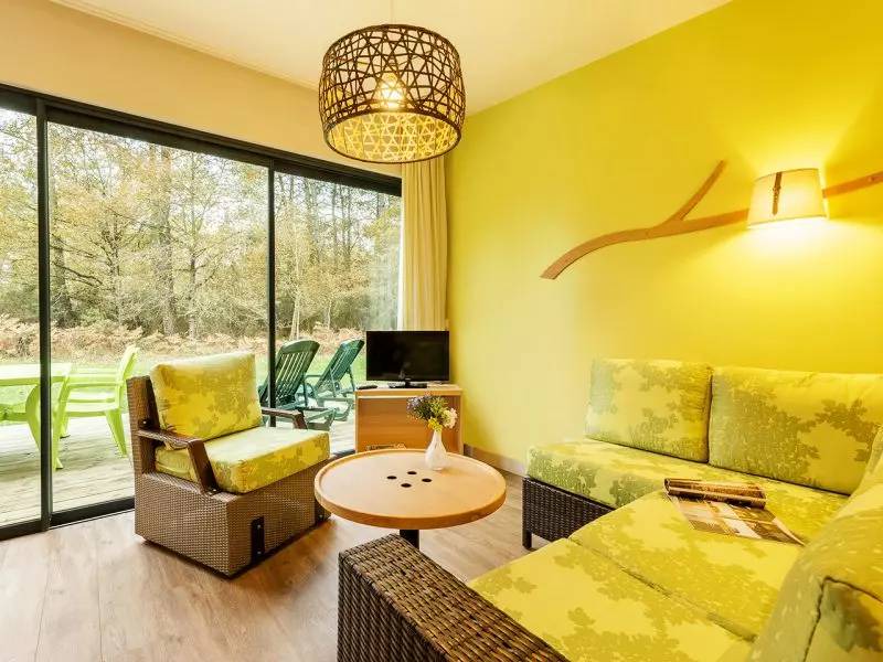 Curcay-sur-Dive House | 70 m² Mobile home ∙ 3 bedrooms ∙ 6 guests