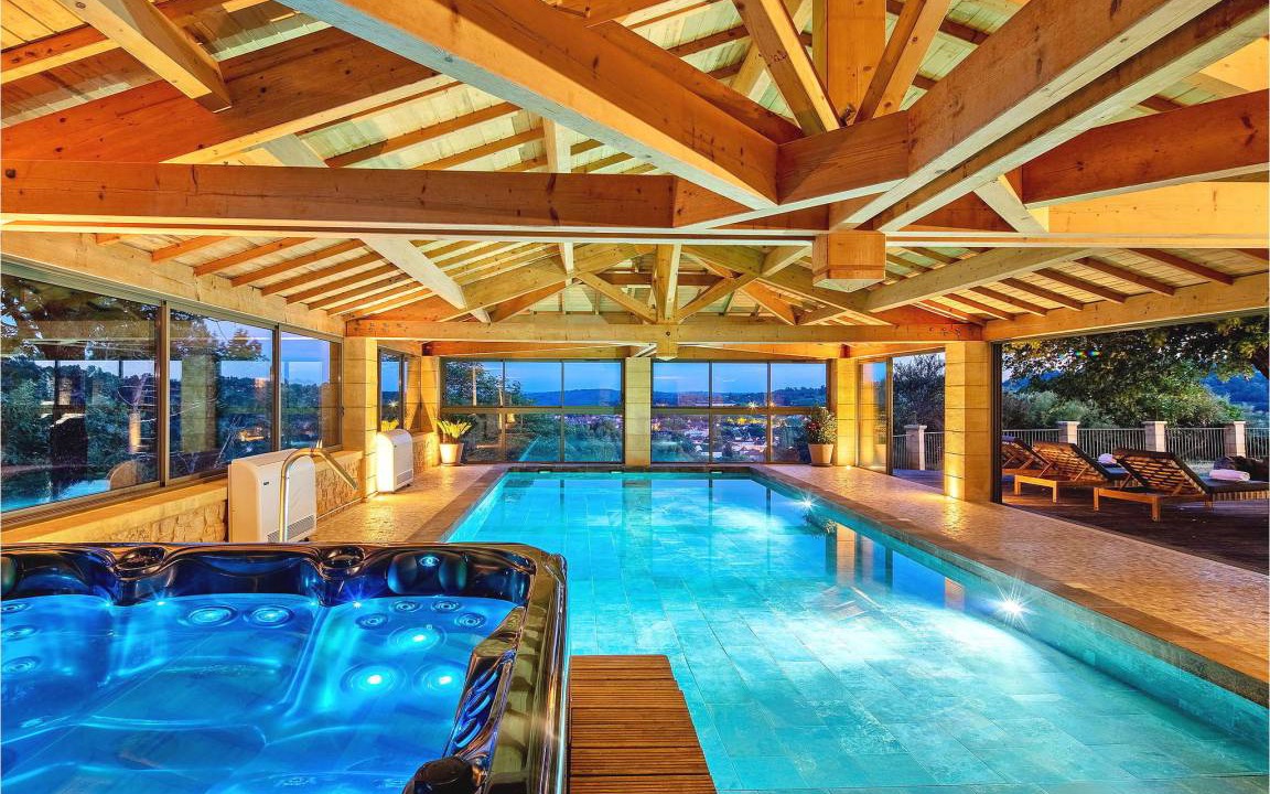 Sarlat-la-Caneda House | 700 m² House ∙ 7 bedrooms ∙ 14 guests