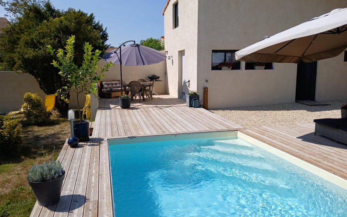 Baignes-Sainte-Radegonde Cottage | 72 m² Cabin ∙ 2 bedrooms ∙ 4 guests