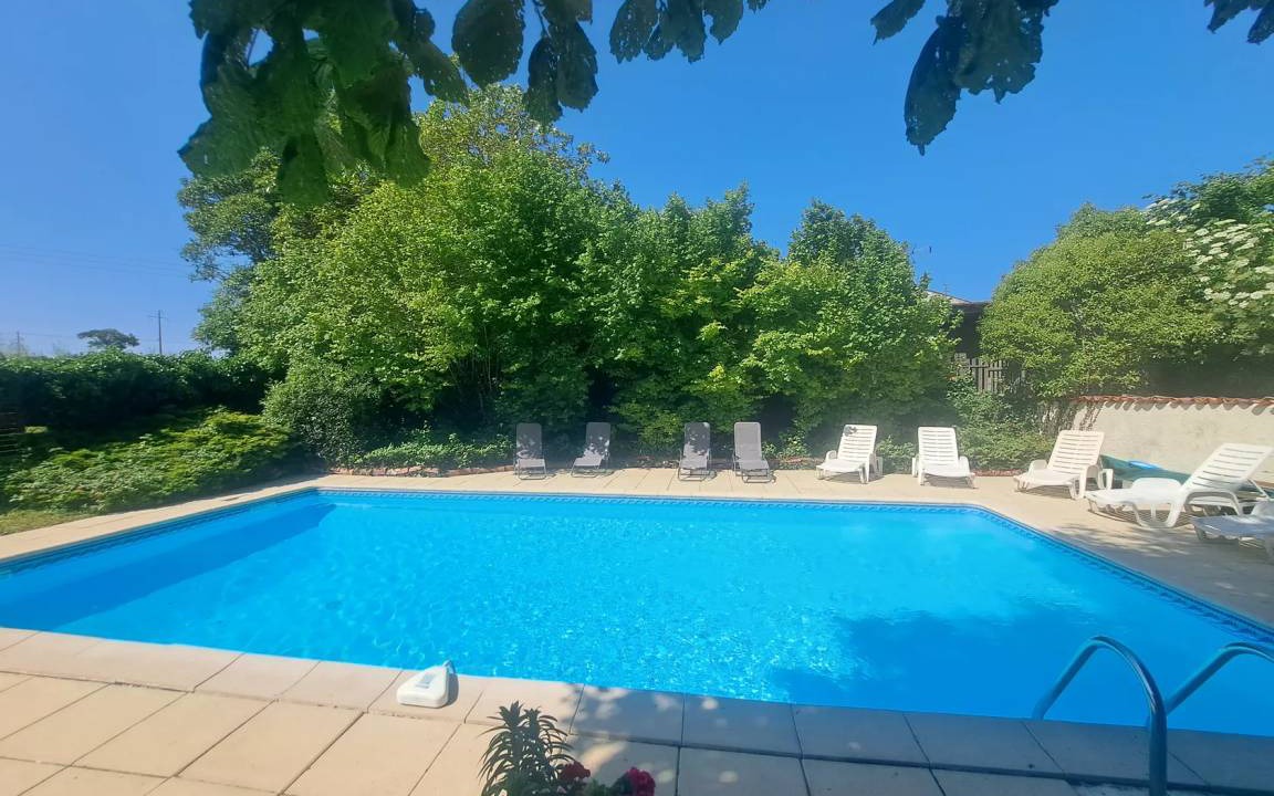 Saint-Pierre-de-Juillers House | 75 m² House ∙ 3 bedrooms ∙ 6 guests