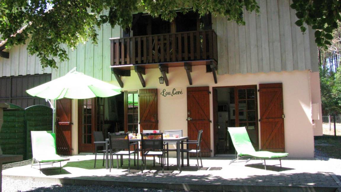 Leon House | 76 m² Gîte ∙ 2 bedrooms ∙ 4 guests