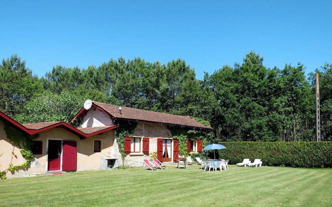 Le Porge Other | 80 m² Accommodation ∙ 3 bedrooms ∙ 6 guests
