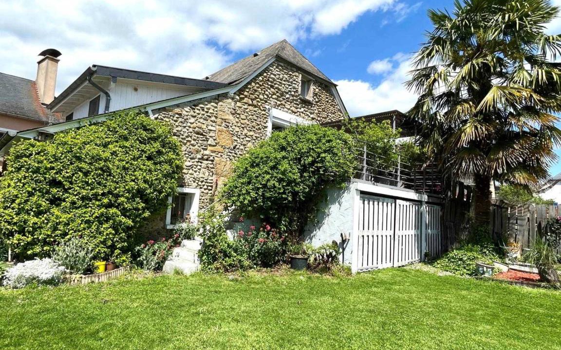 Precilhon House | 80 m² Gîte ∙ 2 bedrooms ∙ 4 guests