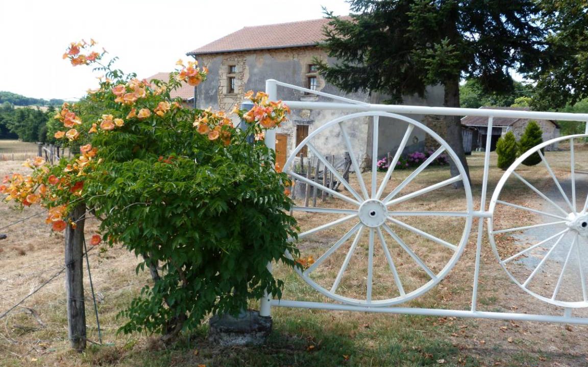 Thiviers House | 80 m² Gîte ∙ 3 bedrooms ∙ 5 guests