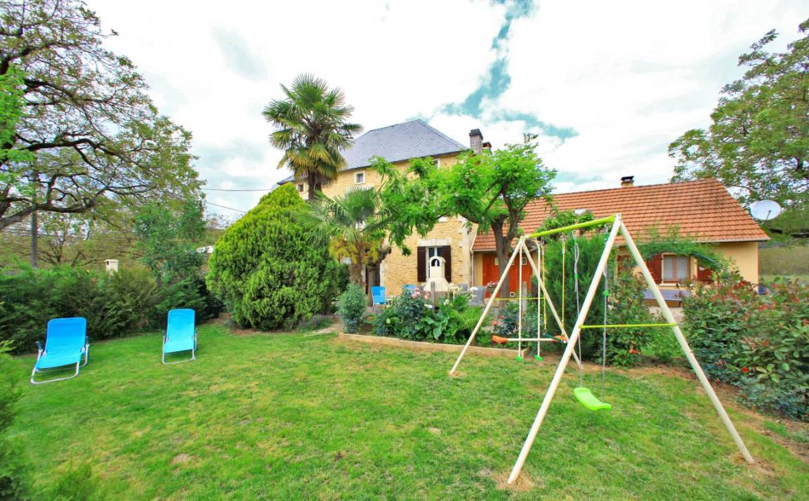 Calviac-en-Perigord House | 80 m² Gîte ∙ 2 bedrooms ∙ 5 guests