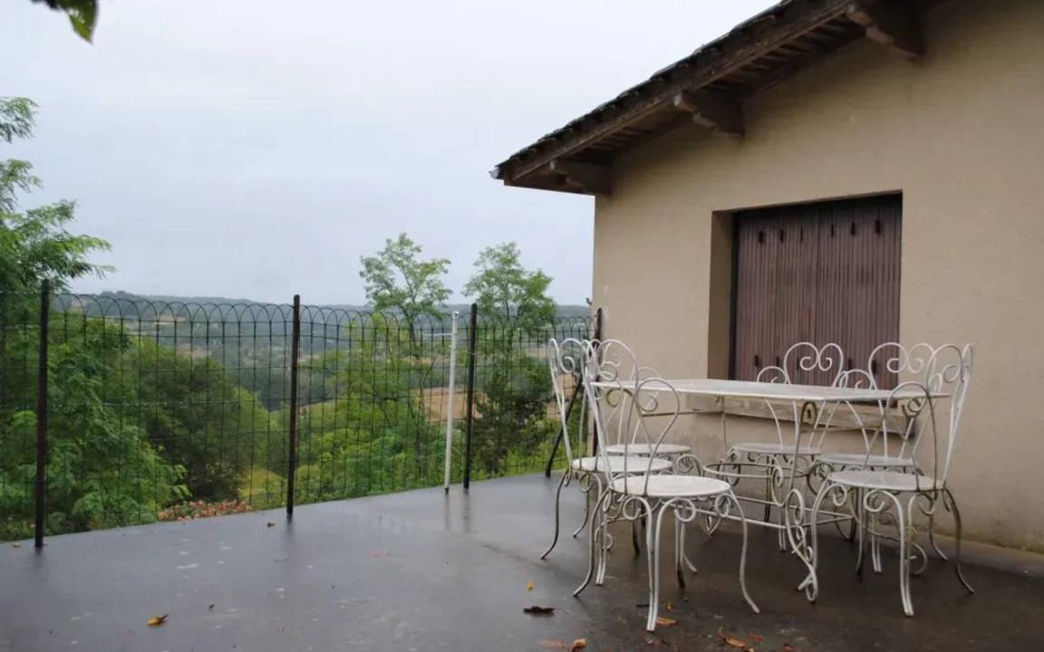Pays-de-Belves House | 80 m² House ∙ 2 bedrooms ∙ 4 guests