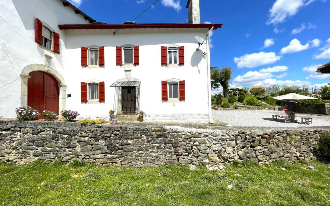 Ainharp House | 85 m² Gîte ∙ 2 bedrooms ∙ 5 guests