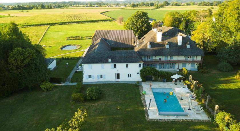 Oloron-Sainte-Marie House | 85 m² House ∙ 2 bedrooms ∙ 5 guests