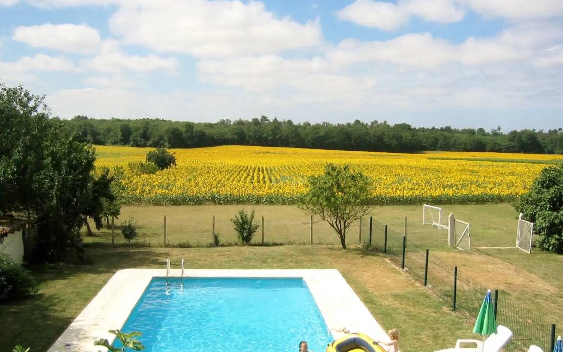 Gemozac House | 85 m² House ∙ 3 bedrooms ∙ 6 guests