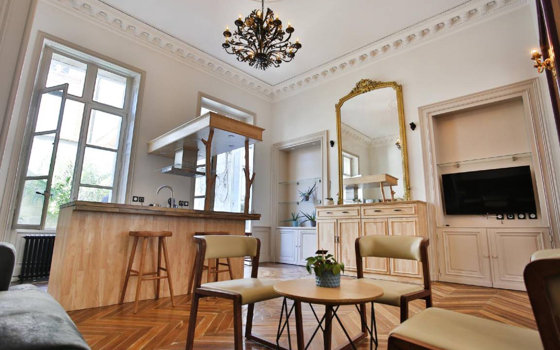 Angouleme House | 88 m² House ∙ 2 bedrooms ∙ 4 guests