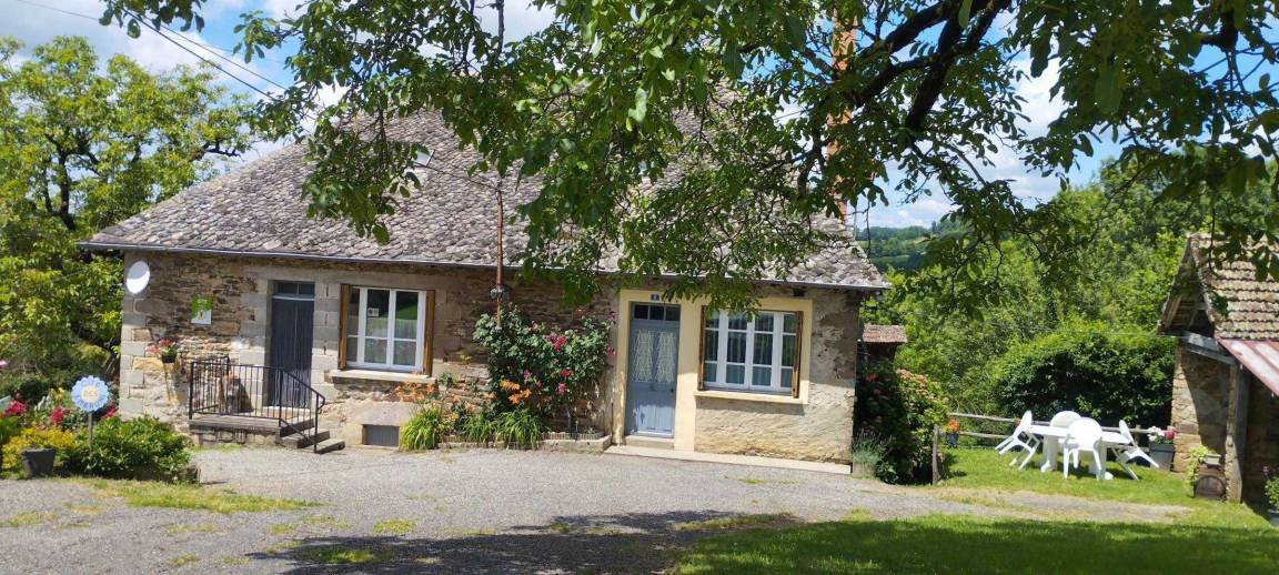 Altillac House | 90 m² Gîte ∙ 2 bedrooms ∙ 6 guests