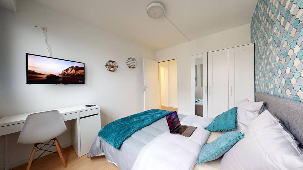 Poitiers Resort | 90 m² Private room ∙ 1 bedroom ∙ 1 guest