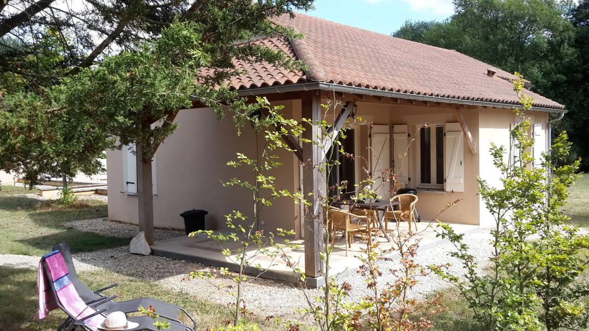 Varaignes House | 92 m² House ∙ 4 bedrooms ∙ 8 guests